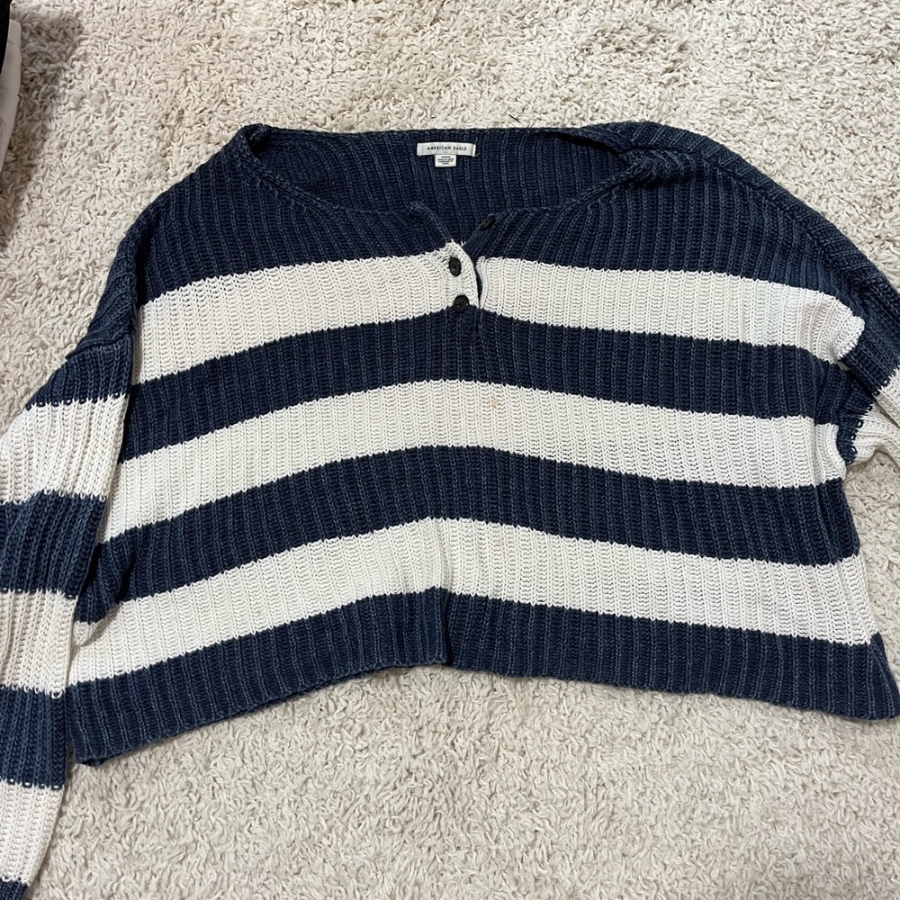 American Eagle Sweater